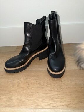 DV by Dolce Vita Black Chelsea Lug Ankle Boots with Tan Contrast Welt